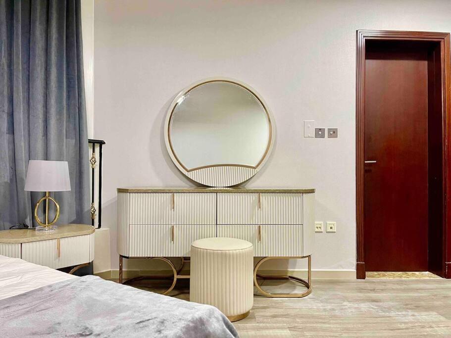 Cozy Upgraded Residential Flat With Sea, Mangrove, Pool View - 1203 Not Hotel Αμπού Ντάμπι Εξωτερικό φωτογραφία