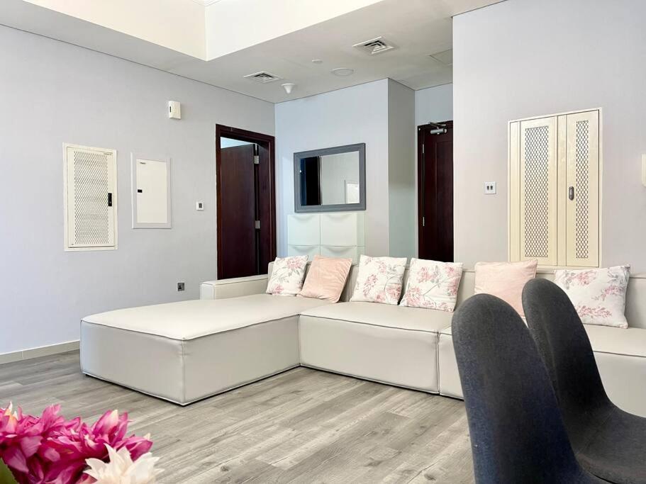 Cozy Upgraded Residential Flat With Sea, Mangrove, Pool View - 1203 Not Hotel Αμπού Ντάμπι Εξωτερικό φωτογραφία